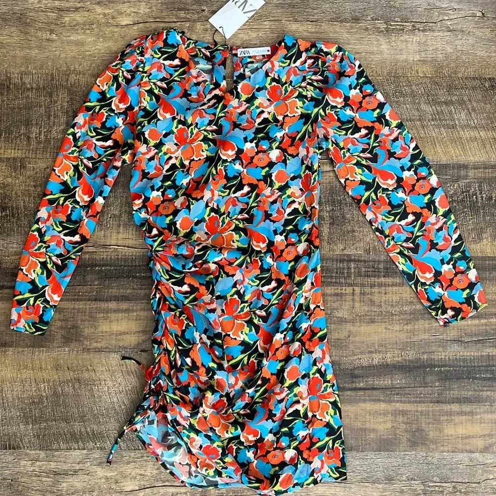 NWT ZARA Floral Print Rauched Side, Long Sleeve Mini Dress Size Medium